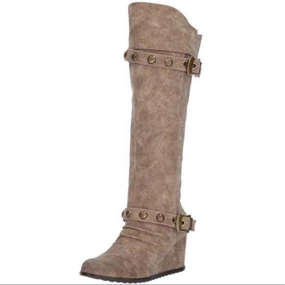 Bombay Buckle Wedge Knee High Boot - Picture 6 of 6